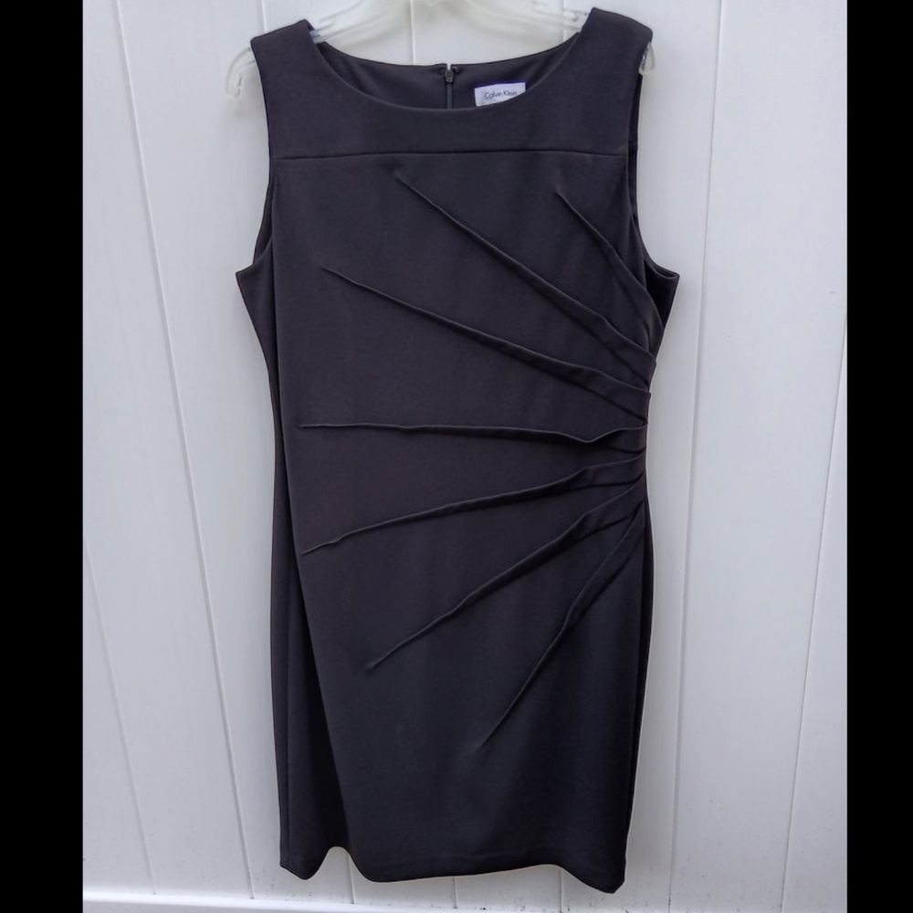Calvin Klein ​Black Star Pattern Short Sheath Dress ​Size 16